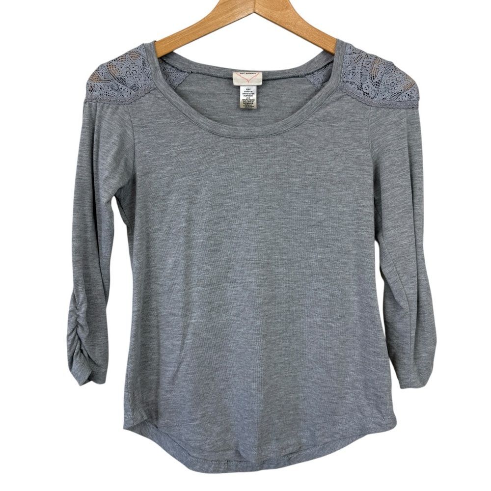 Self Esteem Heather Gray Lace Shoulder 3/4 Ruched Sleeve Top Women's Sz Small